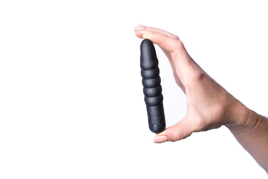 Lola Rechargeable Twisty Bullet Black